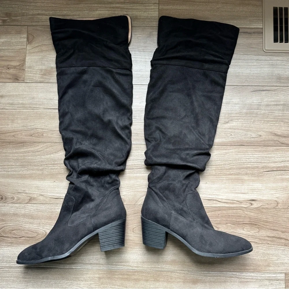 JOURNEE KAISON BOOTS Faux Slouchy Black Suede Women’s Size 6.5 Thigh High new